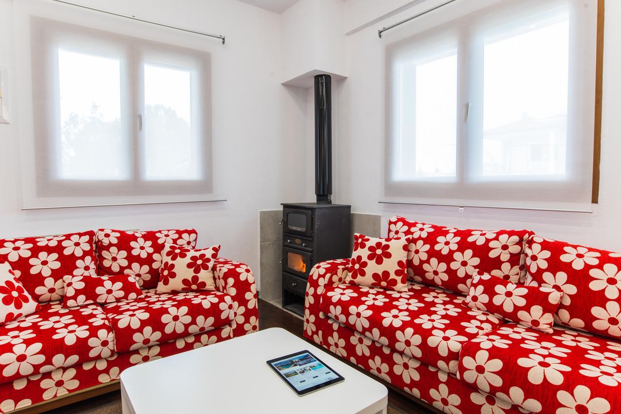 Bouganvillia Homes Nikiti  Rum bild